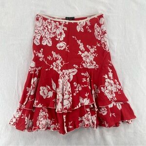 Red Floral Tiered Midi Skirt by Taylor & Sage

Looks red, true color is pink !